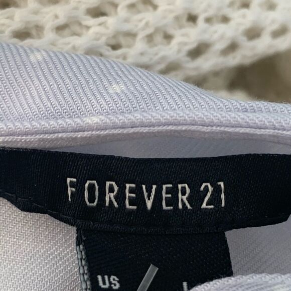 Forever21 Floral Print Wrap Crop Top Size Large - Picture 3 of 3